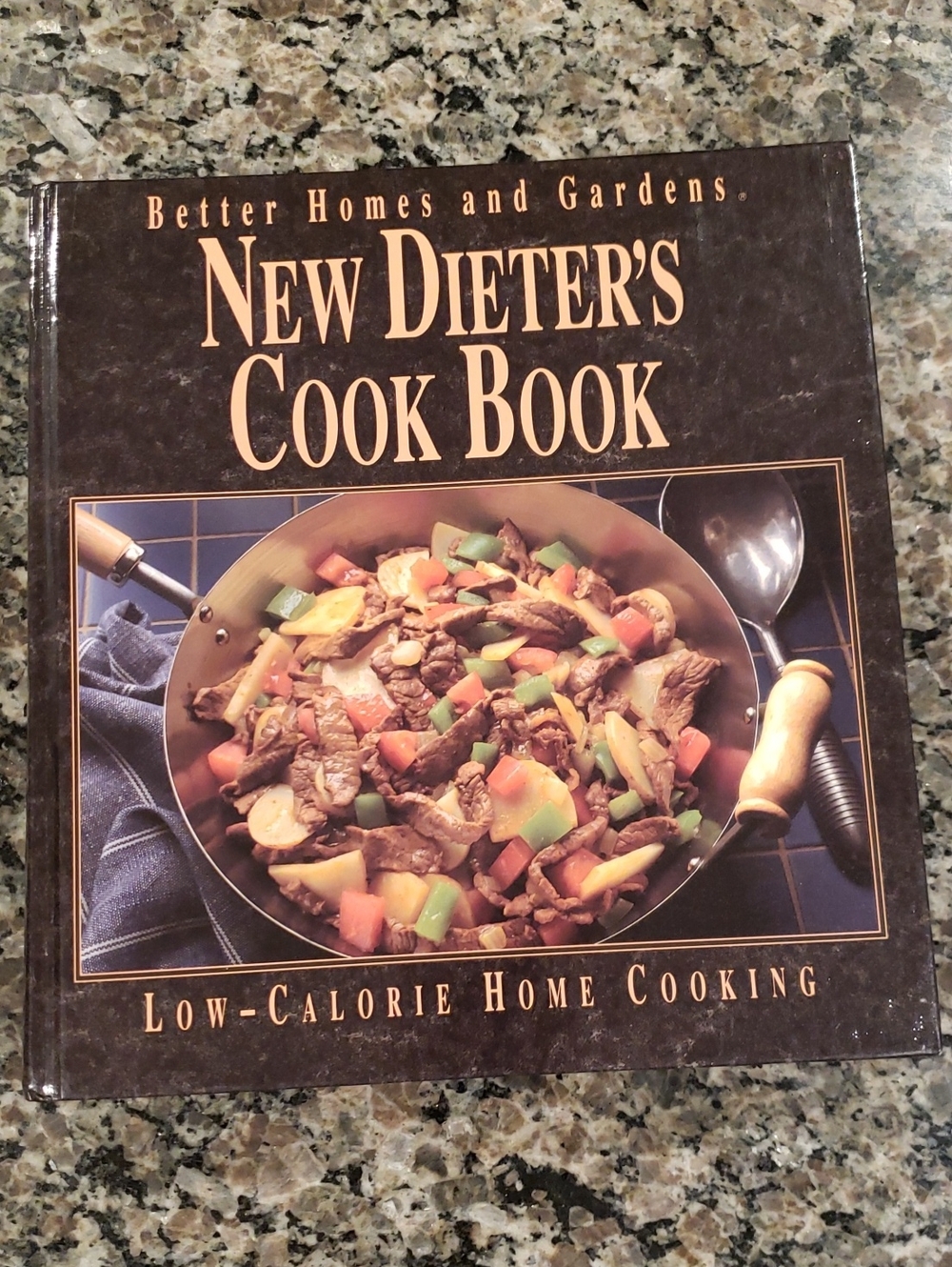 Better Homes and Gardens New Dieter's Cook Book - 1992 First Edition